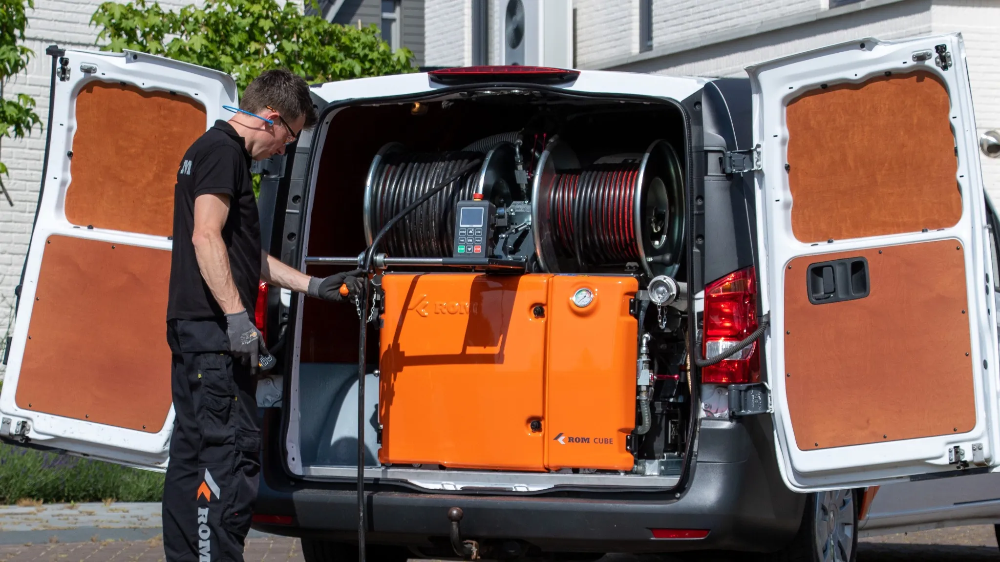Mercedes Sprinter 519 mit ROM Cube 150/50